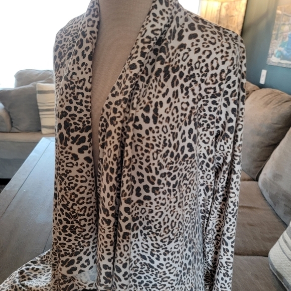 NWT Bobeau Leopard Print Open-front Cardigan S - Picture 3 of 8